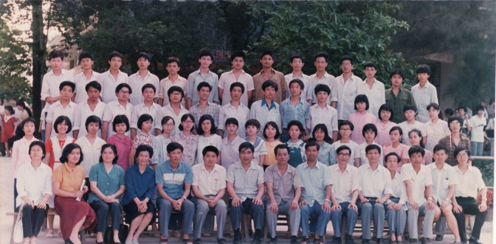 1988届高三2班.jpg