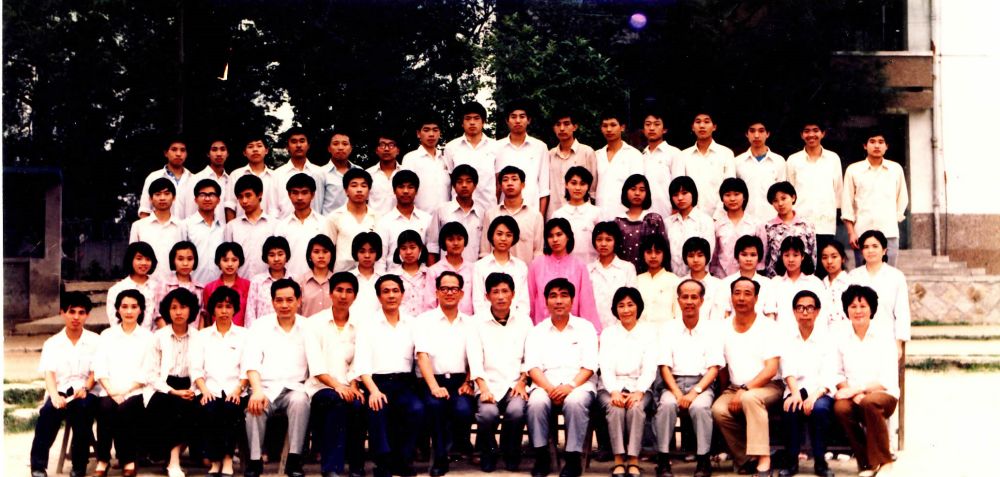 1986届高三(4)班.jpg