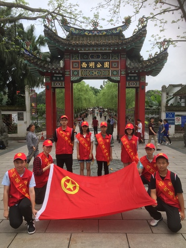 2017年5月福州二中“文明交通”志愿劝导雷火体育照片1.jpg