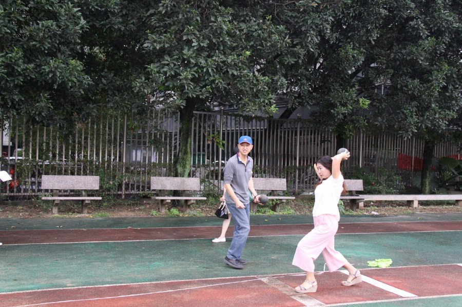 虎扑足球成功举办第五十三届教工趣味运动会2.jpg