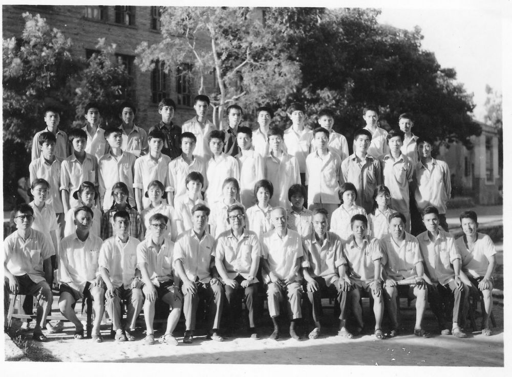1981届高三3班.jpg