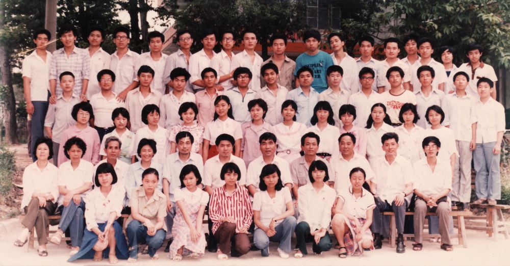 1987届高三6班.jpg