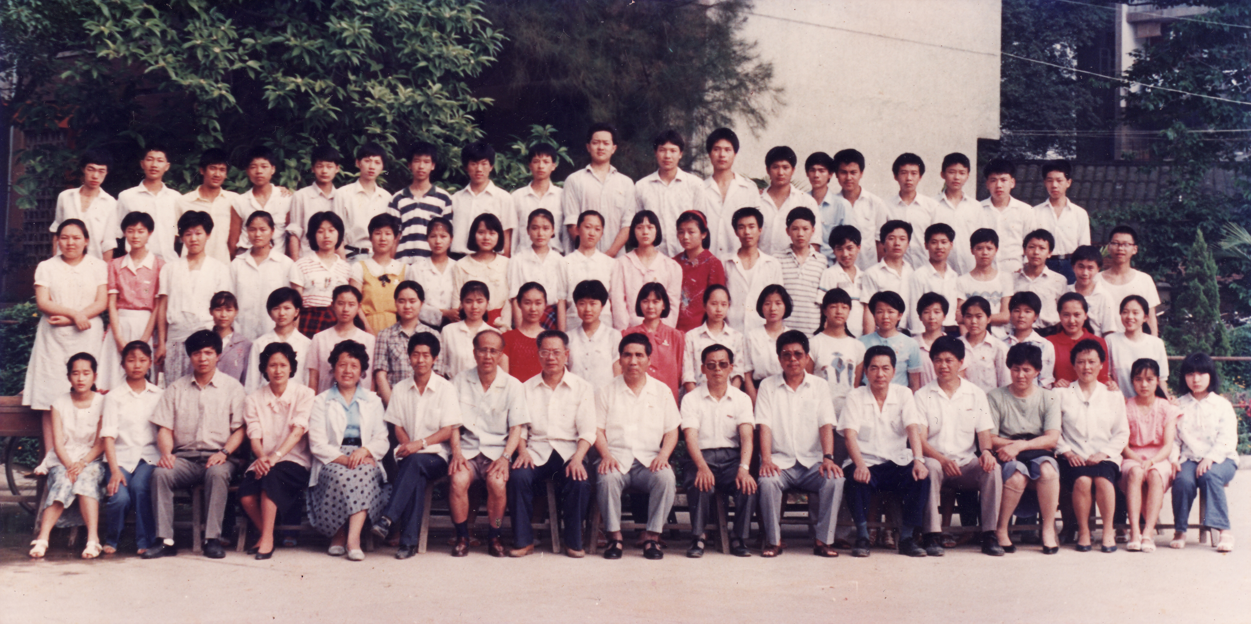 1990届初三2班.jpg