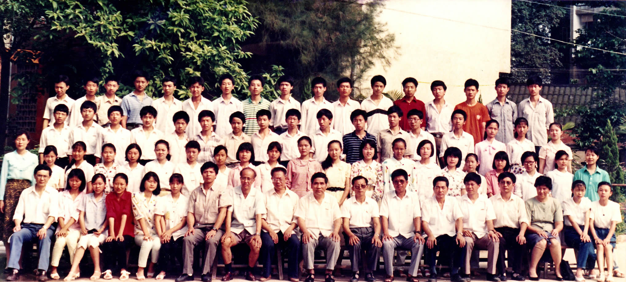 1990届初三6班.jpg