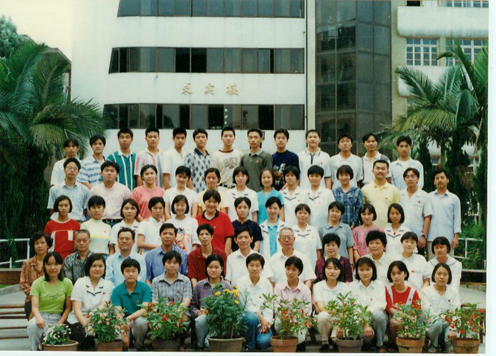 1998届高三(3)班.jpg
